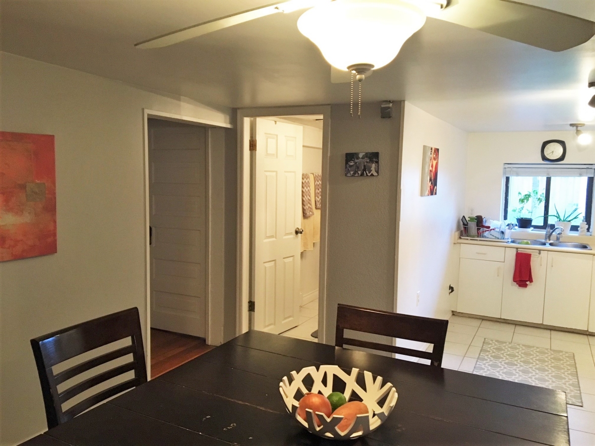 Basement Suite in Gordon Head Character Home.