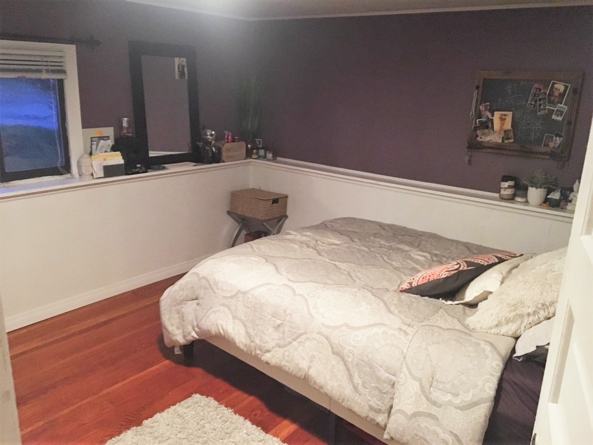 Basement Suite in Gordon Head Character Home.